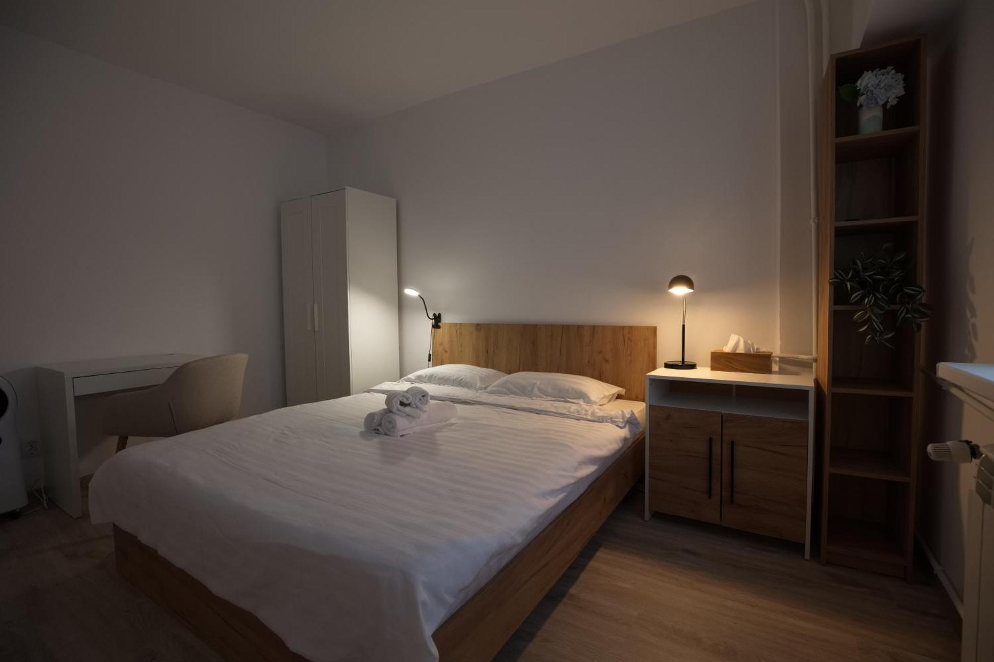 Minerva Studio Craiova Apartamento Exterior foto