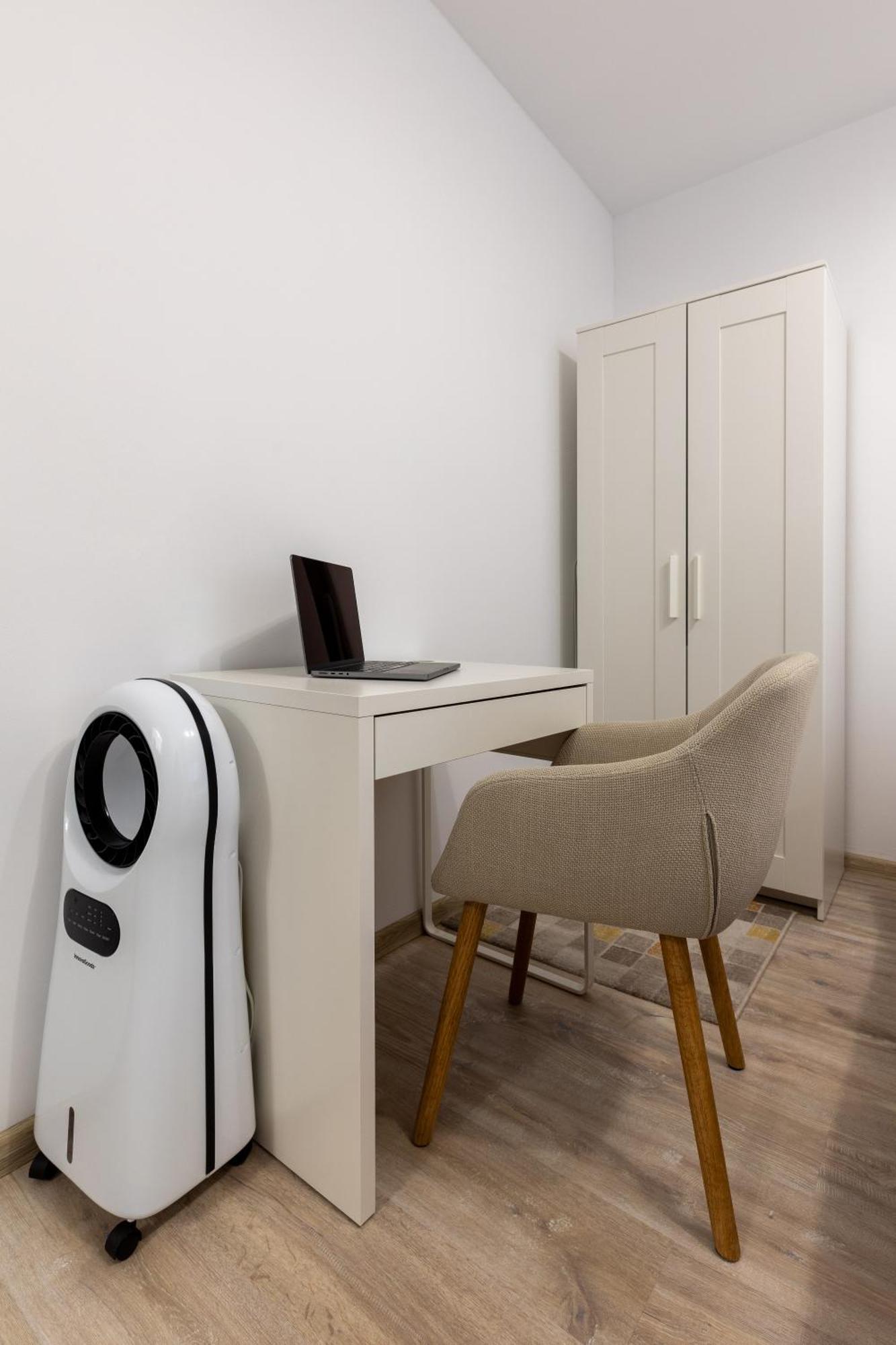 Minerva Studio Craiova Apartamento Exterior foto